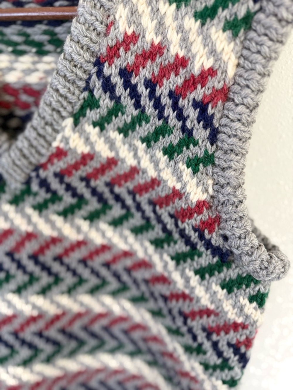 Vintage Harpur’s Knitwear Fair Isle Sweater Vest Chunky Knit Gray S/M - Picture 3 of 11